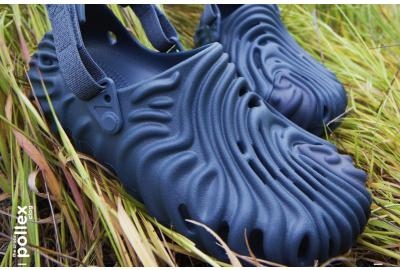 Crocs Pollex Clog by Salehe Bembury "Cosmo" (3,790 THB) | Online Raffle Via. Carnival Application